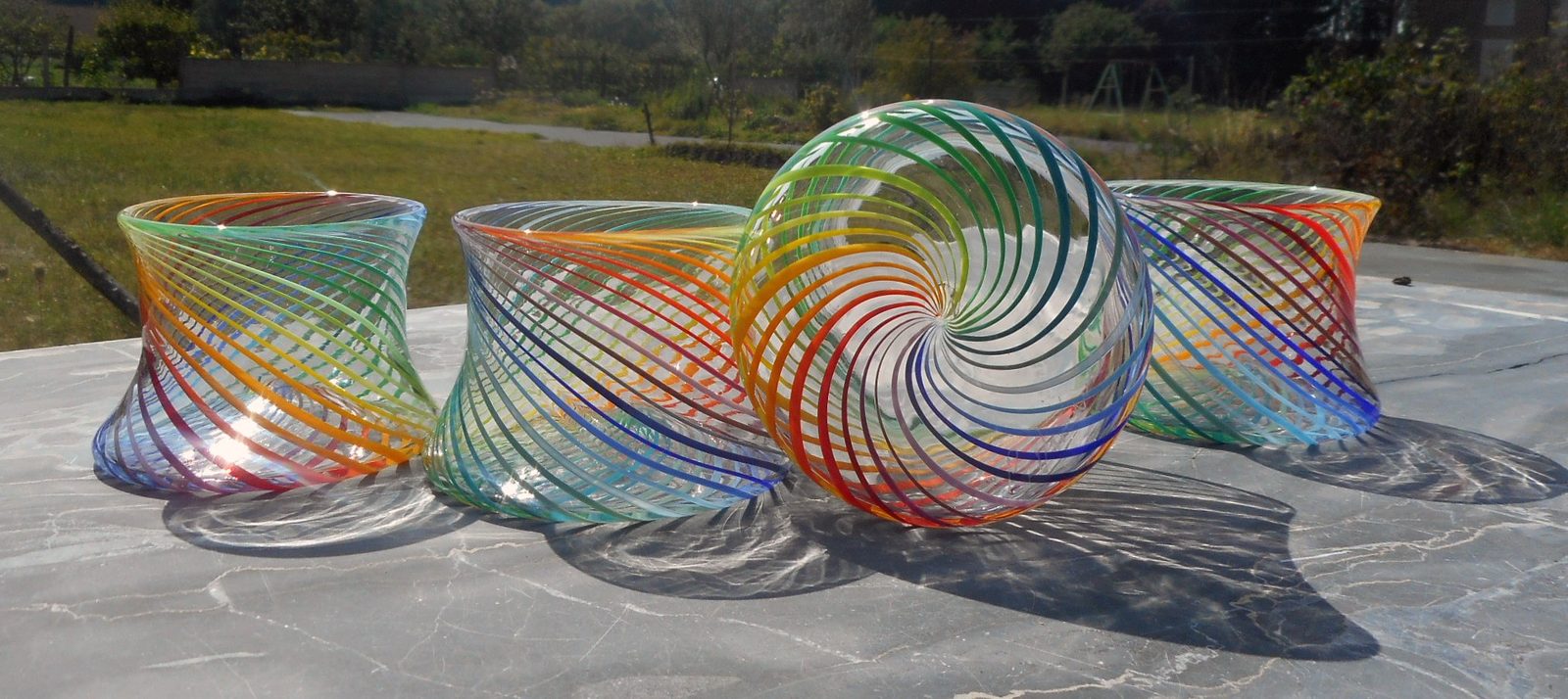 Modèle arc-en-ciel diabolo.